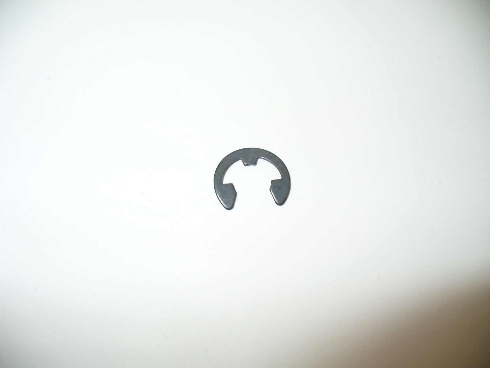 Makita Seegergyűrű E-8 (hajlított) termék fő termékképe